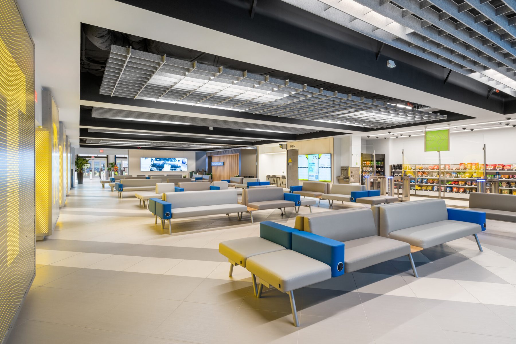 Brightline lounge photographed by Zu Group